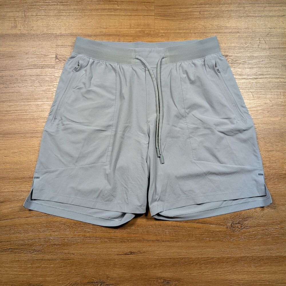 Lululemon License to Train Linerless Shorts Mens Medium Gray 7" Gym Athletic